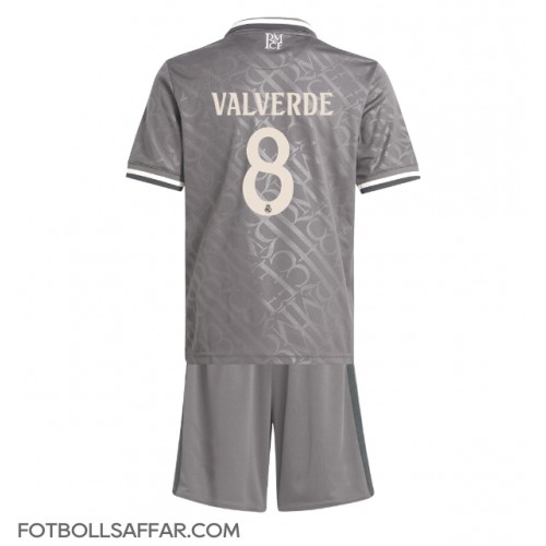 Real Madrid Federico Valverde #8 Tredje Dräkt Barn 2024-25 Kortärmad (+ Korta byxor)